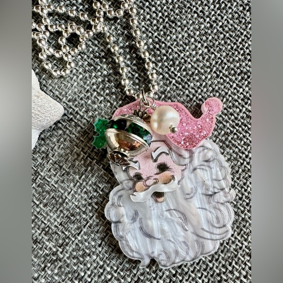 New Festive Pink Christmas Acrylic Santa Claus Shimmer Statement 18” Necklace - Picture 9 of 11
